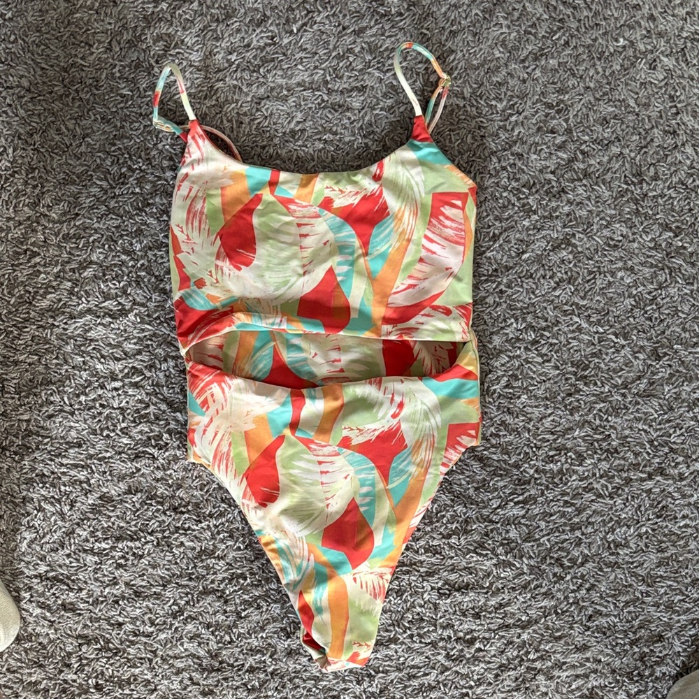 Skatie Madison one piece size small